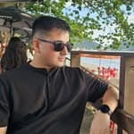 Photo of O_l3on, Software Engineer